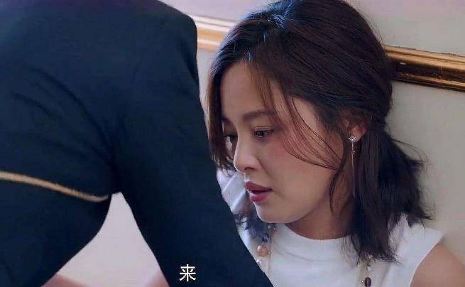 2012年,辛芷蕾先后出演了《偏偏爱上你》《笔仙Ⅱ》《诡爱》等多部