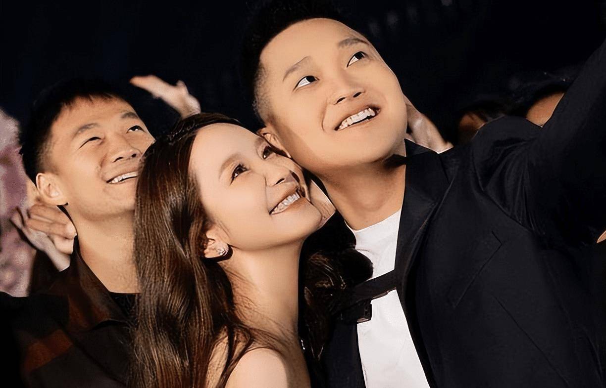 为什么张大奕结婚蒋凡却也能登上热搜呢?