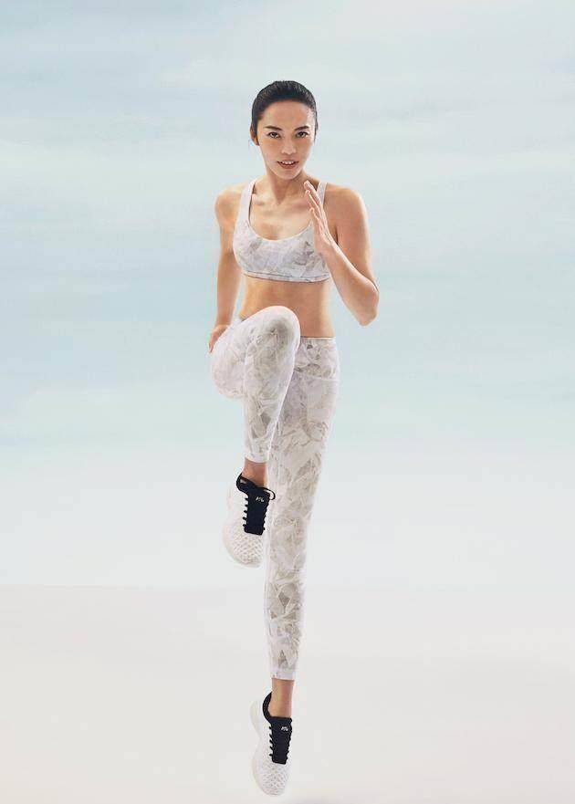 姚晨瘦成闪电,小粗腿不见,一身肌肉凹凸有形,魅力无敌_健身_运动_品牌