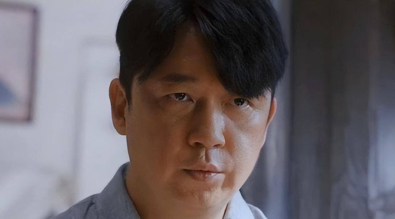 不整容不p图纯素颜,这4位男演员眼袋很大,却可以吊打小鲜肉