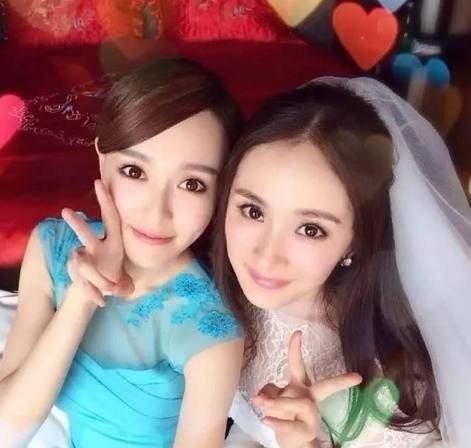 杨幂的闺蜜团换了7波,谁红跟谁玩?如今跟angelababy打得火热!