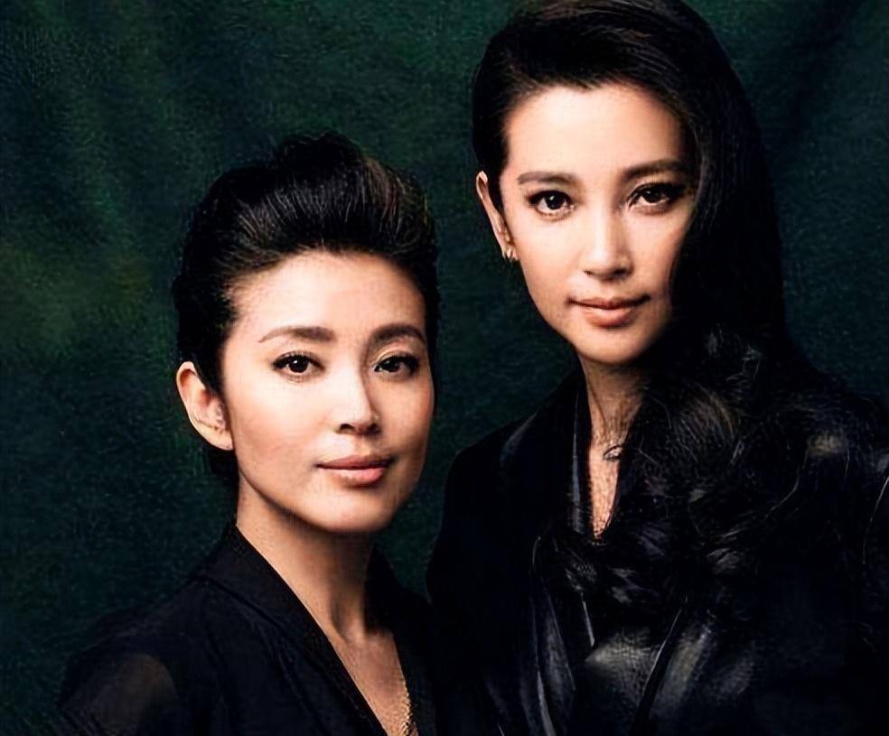 掌握半个娱乐圈,靠自己"掏空"华谊,"一姐"王京花这么厉害?