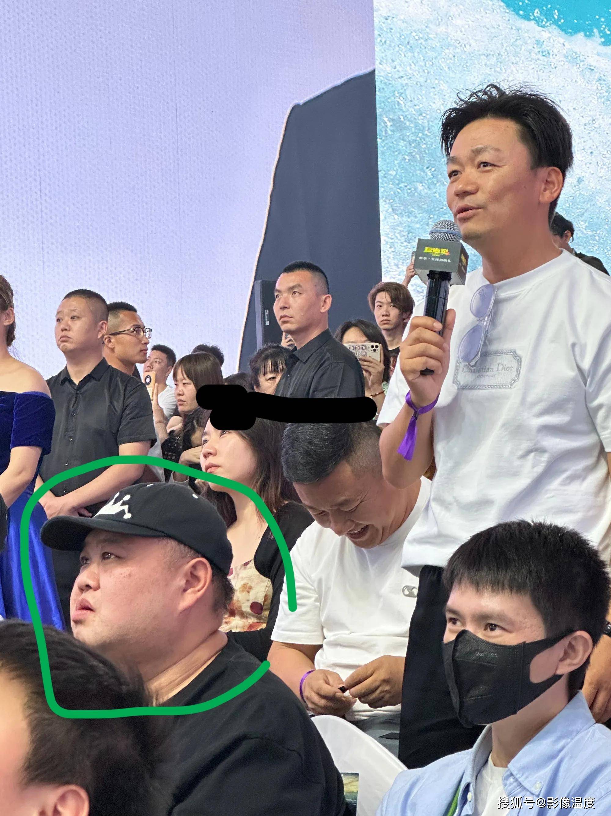 巨齿鲨2首映现场曝光陈凯歌王宝强猛夸吴京但张译被吴京骂惨