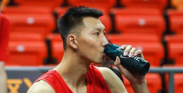 易建联复出有了时间表?最迟这个时间点复出,李楠心里有底气吗?