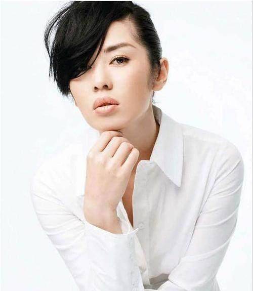 与黄渤张涵予搭档的大美人,咋就遭到章子怡瞧不起?_余男_影后_实力
