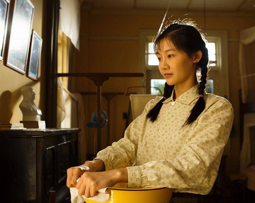 她太能装了,永远都红不了,更别提拿奖了_苗苗_陈道明_小时候