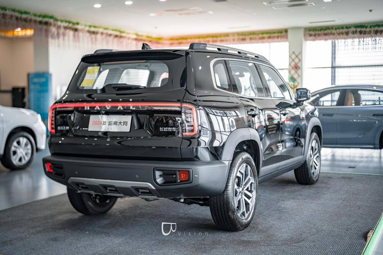 新款哈弗大狗探店实拍 增肌成功还带差速锁_搜狐汽车_搜狐网