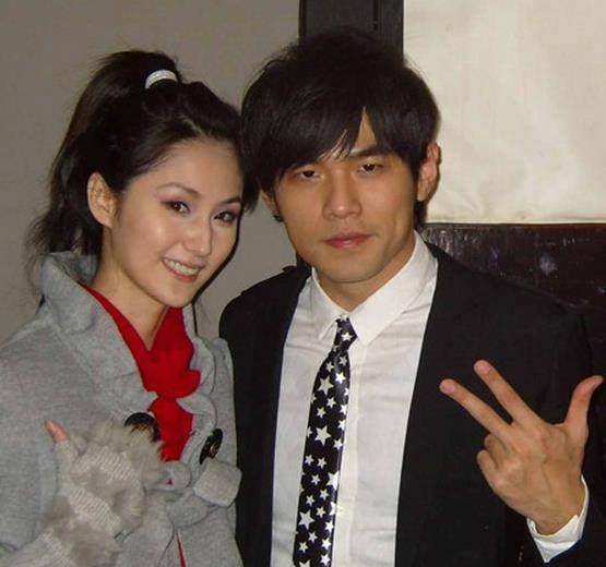 周杰伦遭蓝燕自曝与其有染,而张馨予被传行为更污,背后到底什么鬼?