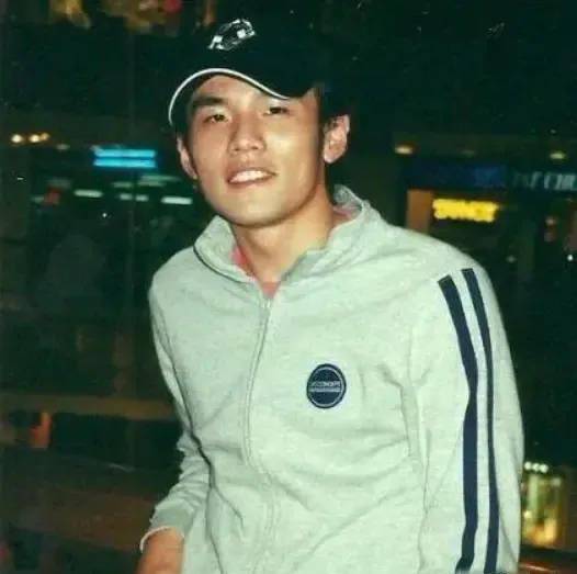 但是,作为一个粉丝,我还是要喊:周杰伦,快点发新歌,多赚点奶粉钱给