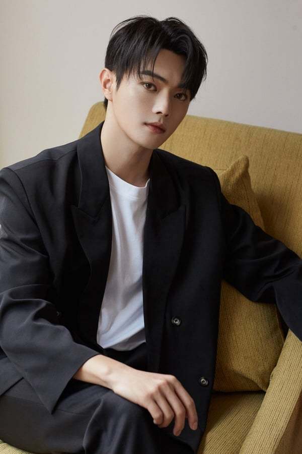 杨洋引吐槽,肖战觉得自己大众脸,王鹤棣帅而自知但不油