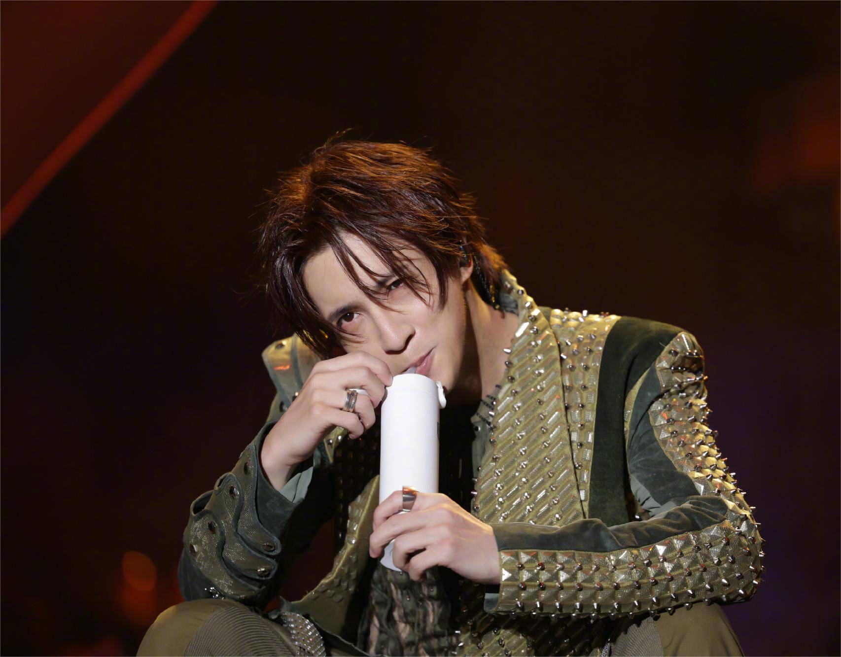 预告:2023薛之谦【福州】演唱会门票8月4日17:17开售!_音乐_演出_物品