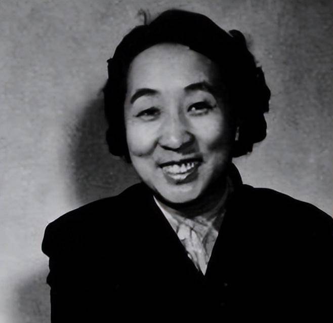 昔日的延安四大美女:两人成为罪人,一人远走台湾,一人善始善终_叶群