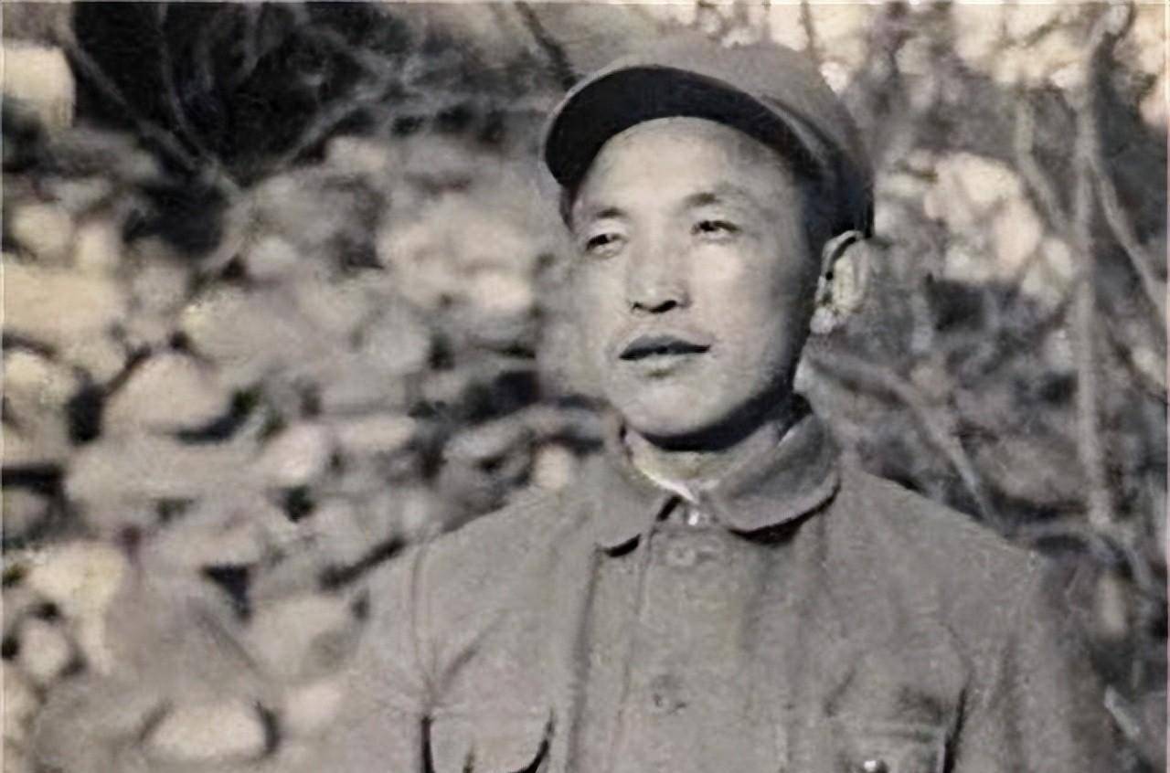 他调任军长,参与地方领导工作,部队调防:回部队留地方两难选择_黎原