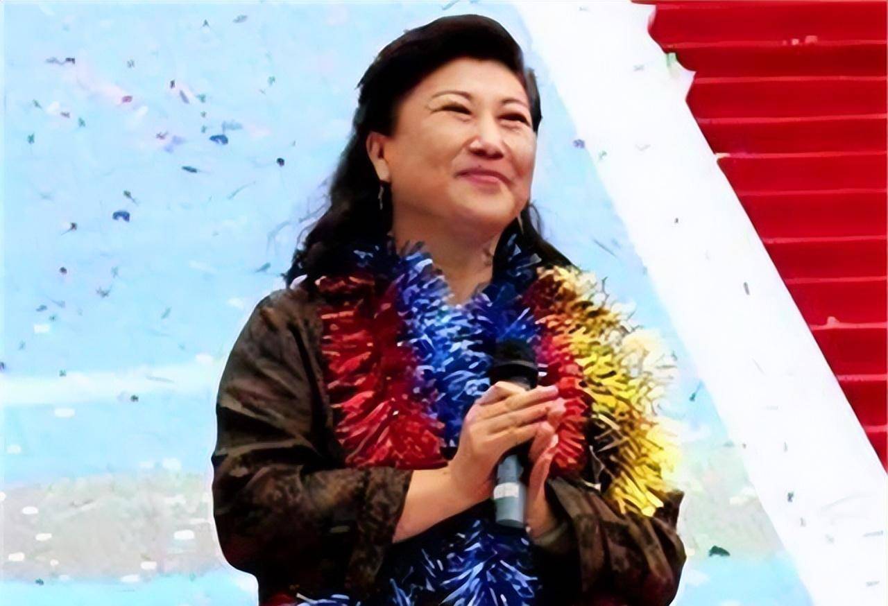 李萱综艺节目全集_李轩:春晚喜剧演员高秀敏的女儿-票房剧透网