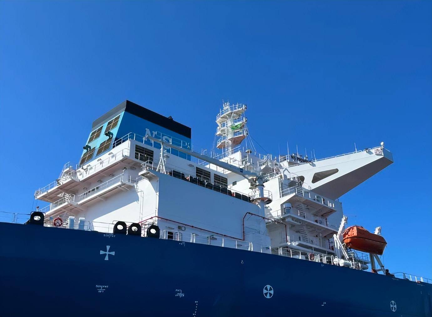 5万吨!中国海油这一超级油轮抵达巴西