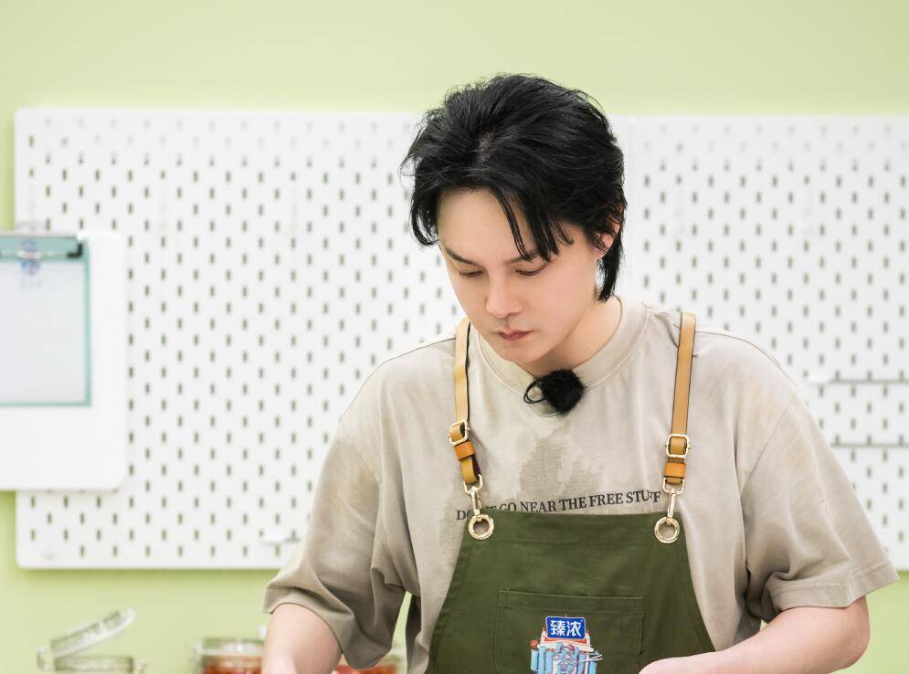 这档节目的宗旨就是要推广中国美食文化,至于分队竞争,只是一个给节目