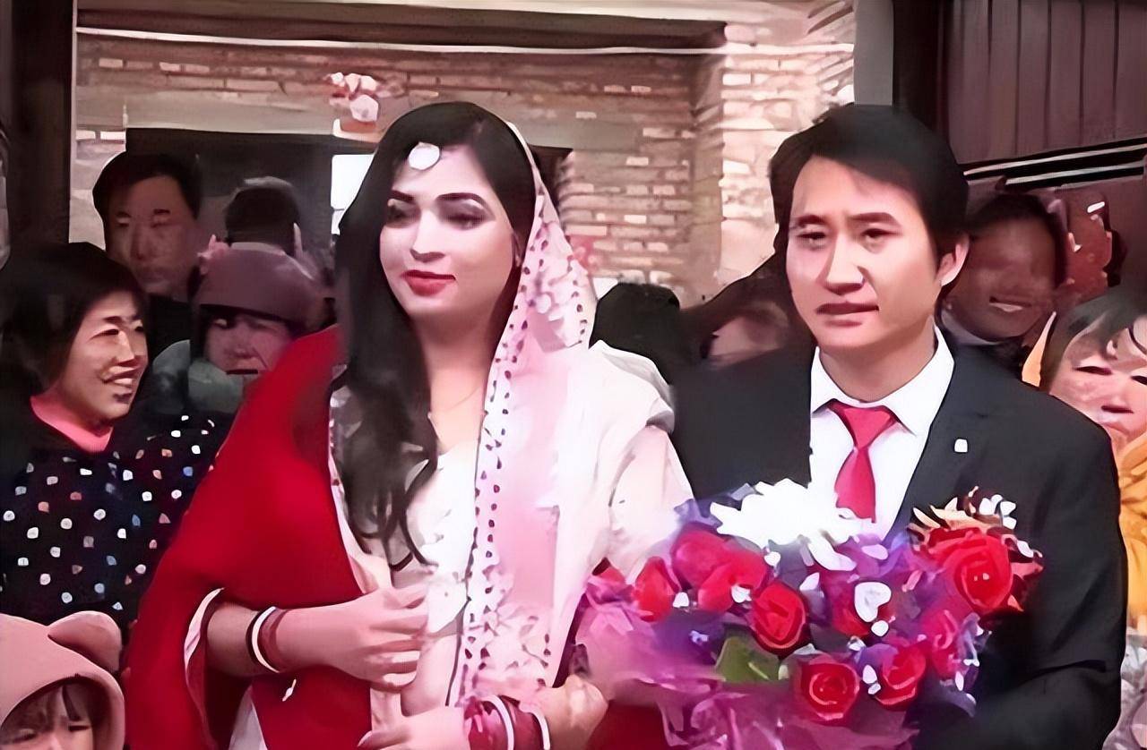 2012年,印度漂亮女孩嫁安徽农民,婚后随夫姓,8年后妹妹也远嫁中国