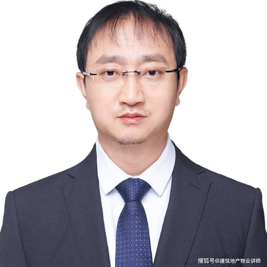 讲师简介:第十一章节:其他易发事故应急处理与应对第十章节:起重伤害