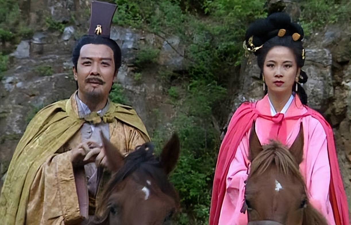 而孙尚香后来夜里偷偷返回东吴时,为啥要带走刘备唯一的儿子阿斗?