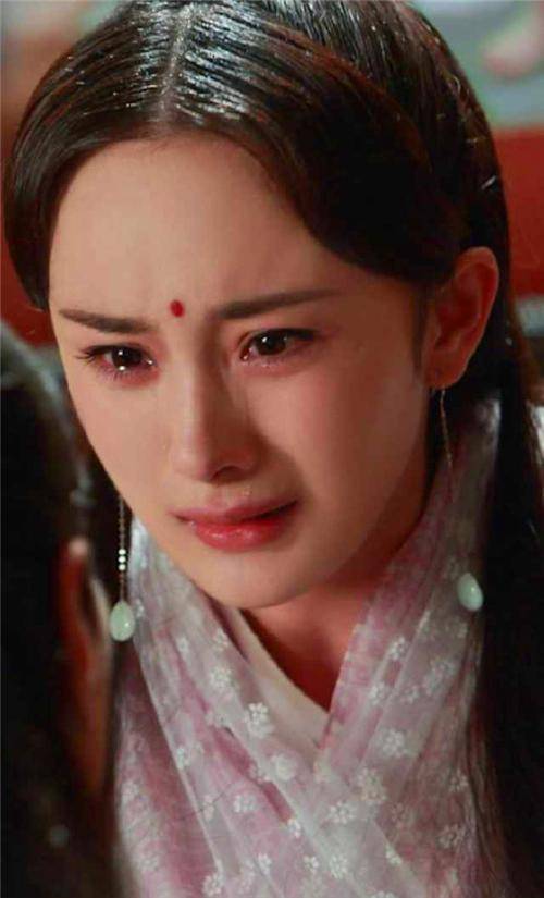 杨紫我不信遇到极大痛苦的事,可以没有表情的哭_演技_电视_时候