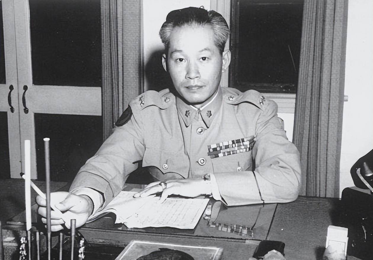 孙元良晚年笑谈"逃跑将军"称号,乐观活到103岁,儿子家喻户晓_黄埔军校