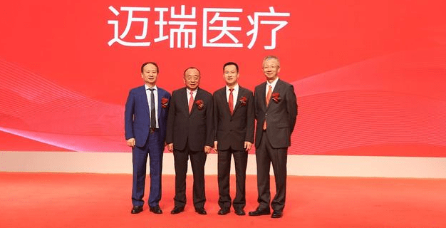 地产第一富豪诞生了,坐拥1100亿资产,不是王健林更不是许家印_徐航