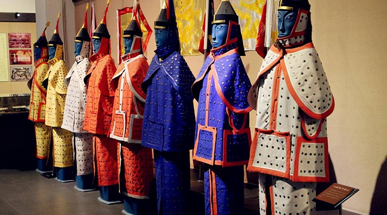 和珅遇到正红旗旗主要下跪并自称奴才吗?