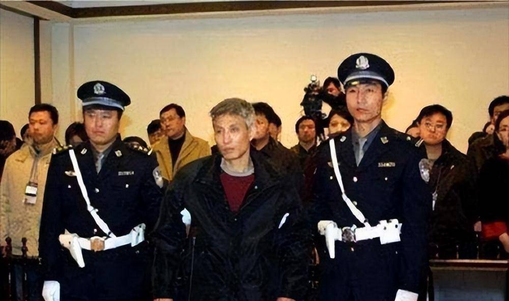 被押到殡仪馆,抬进执行车行刑时他很镇定_刘晓津_刘也_沈阳