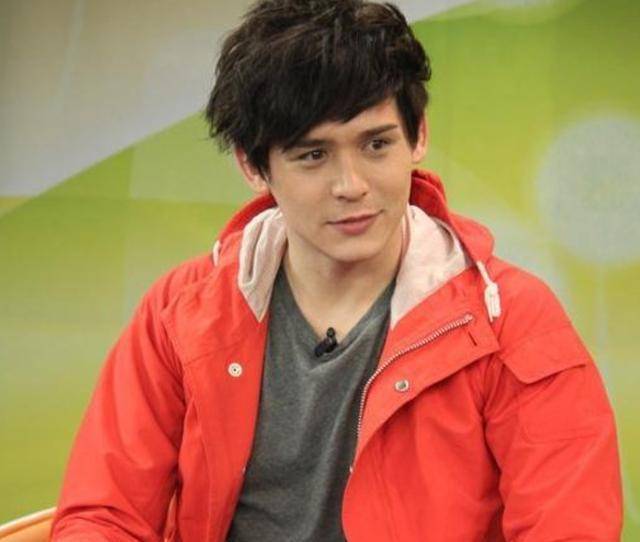 举办婚礼,二婚妻子被嘲小三上位,腹部隆起疑怀孕_照片_都能_发型