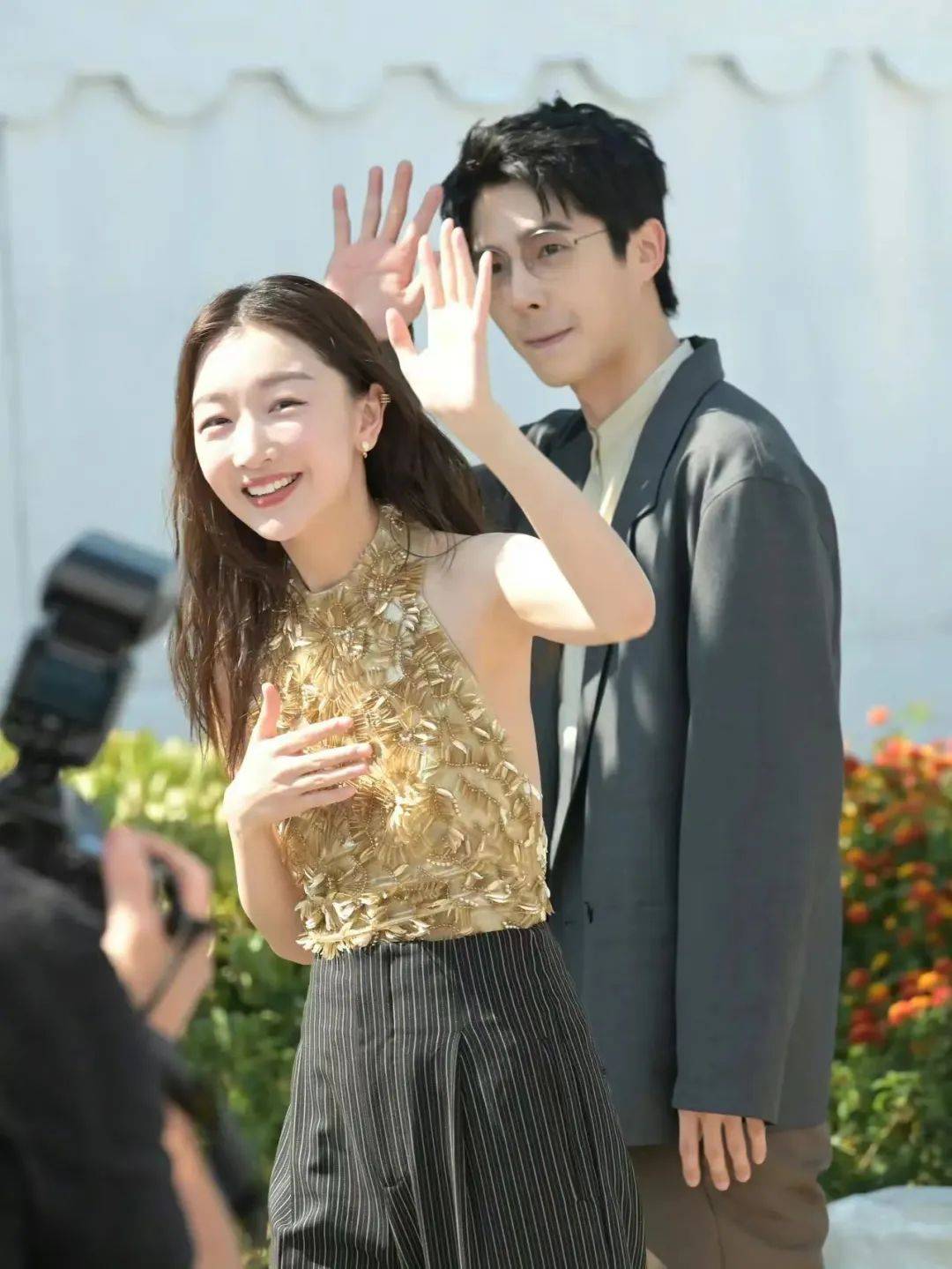 种反差叫刘昊然周冬雨,恋情曝光仅一年,活成了"相反"的样子