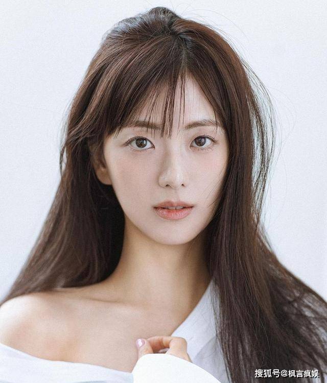 jisoo童年时期曾被嫌丑?