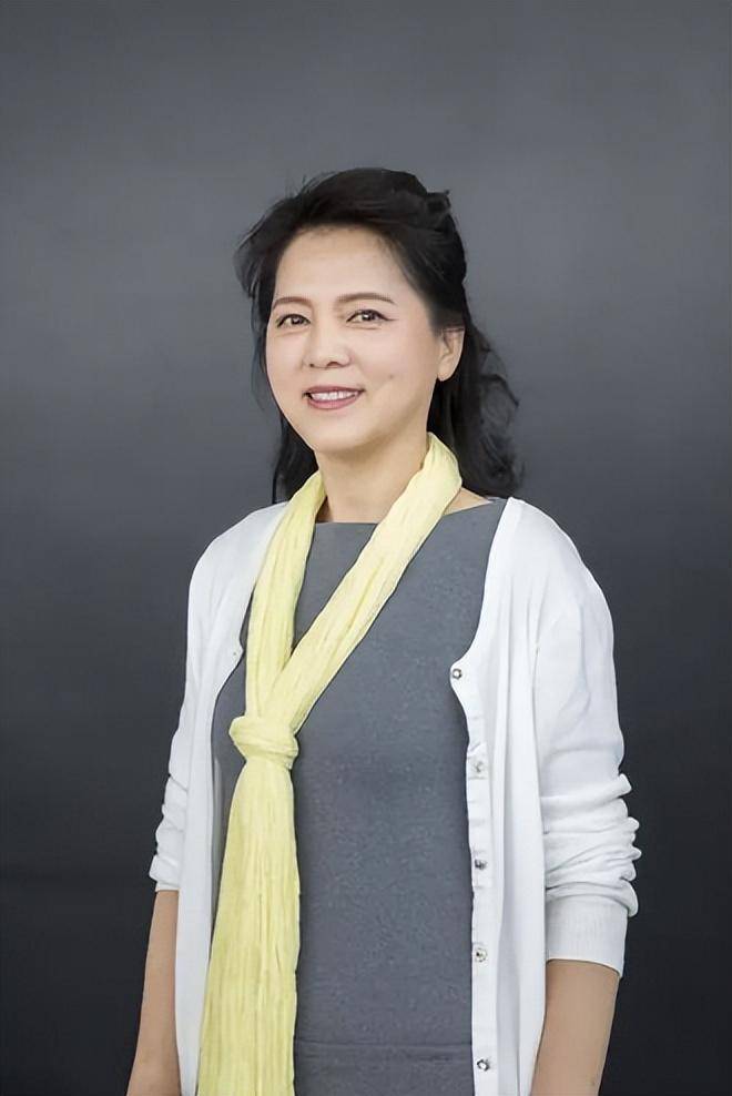黄梅戏"五朵金花":4人无儿无女,1人遭诟病_马兰_余秋雨_吴琼