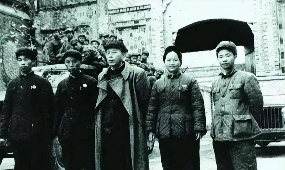 布衣省长张体学:18岁入党,41岁主政湖北兴修水利,人民至今没忘_建设