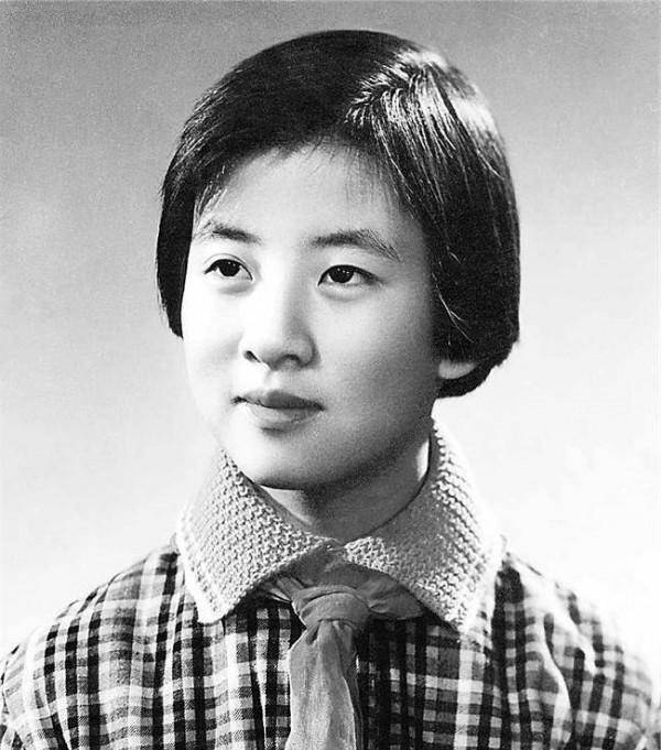 她是北大的风云人物,曾任北京市革委会副主任,1978年被逮捕_聂元梓