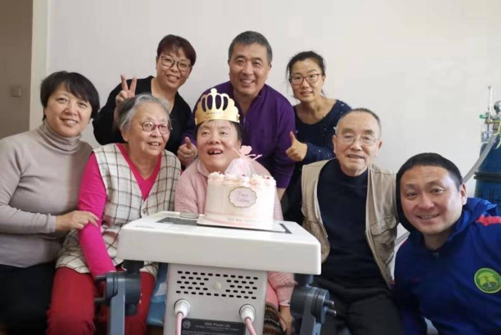 清华学霸朱令,因得罪室友被下毒,如今48岁的她智商却停留在7岁_投毒一