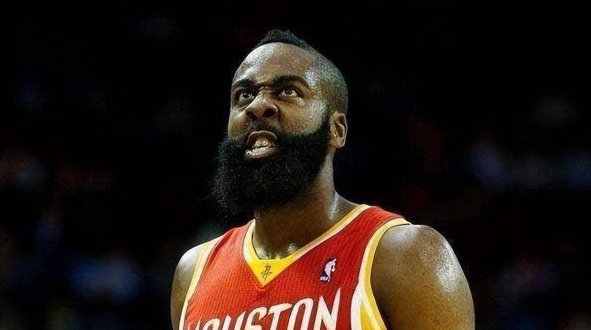 詹姆斯·哈登:独一无二的风格,成为了受人瞩目的篮球艺术家_防守_球员