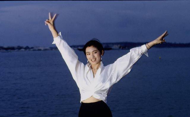 55岁巩俐养出幸福肥!