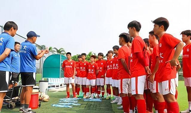 对阵澳洲定小目标 话锋指青训 赛前发布会五大重磅消息_李铁_中国队