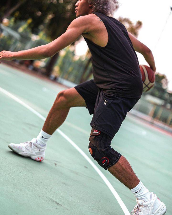 跑步打球膝盖不稳腿发软?小心是髌骨脱位!_膝关节_运动_肌肉