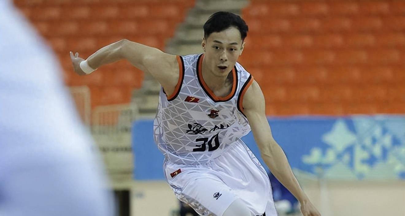 巴特准绝杀终结安徽文一八连胜,广西威壮主场险胜_比赛_篮板_球员