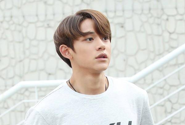 lucas黄旭熙被曝劈腿,sm第一时间做出回应,威神v形象大跌_活动_机会