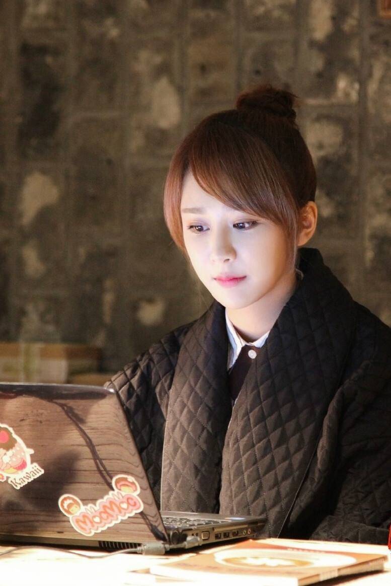 欢乐颂邱莹莹长相思小夭杨紫用她的演技征服了观众,用她的演技在内娱