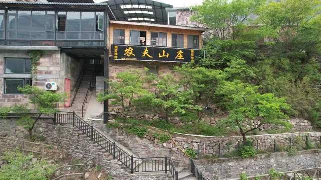 宿林州农夫山庄 赏太行峡谷风光 游山水靓丽美景_路南_停车场_景区