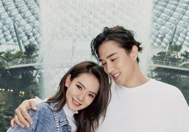 "奶爸"李承铉:100条微博74条跟戚薇有关,女儿lucky查无此人?