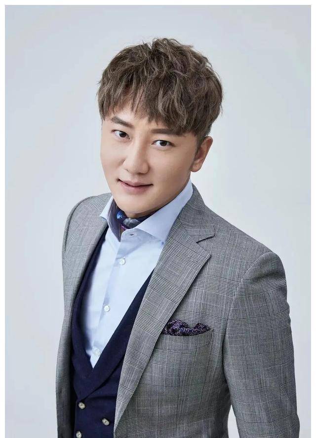 10位歌手现状:大多风光不再,有人娶富婆有人落魄_吴莫愁_吉克_梁博