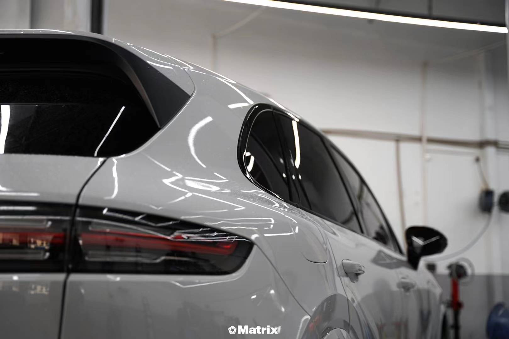 保时捷卡宴matrix矩阵改色膜保时捷亚灰,现代冷淡风格的浅灰色_珍珠