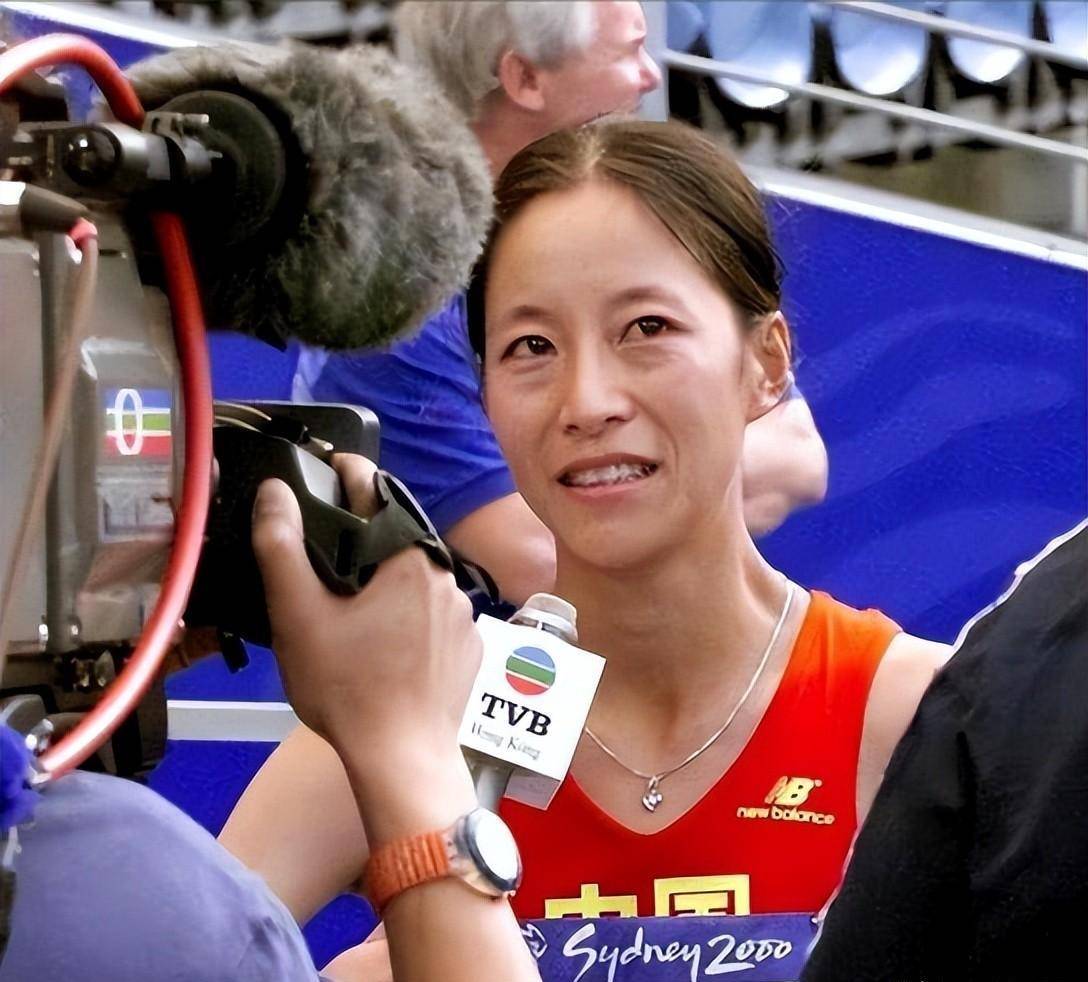 奥运冠军王丽萍现状图片