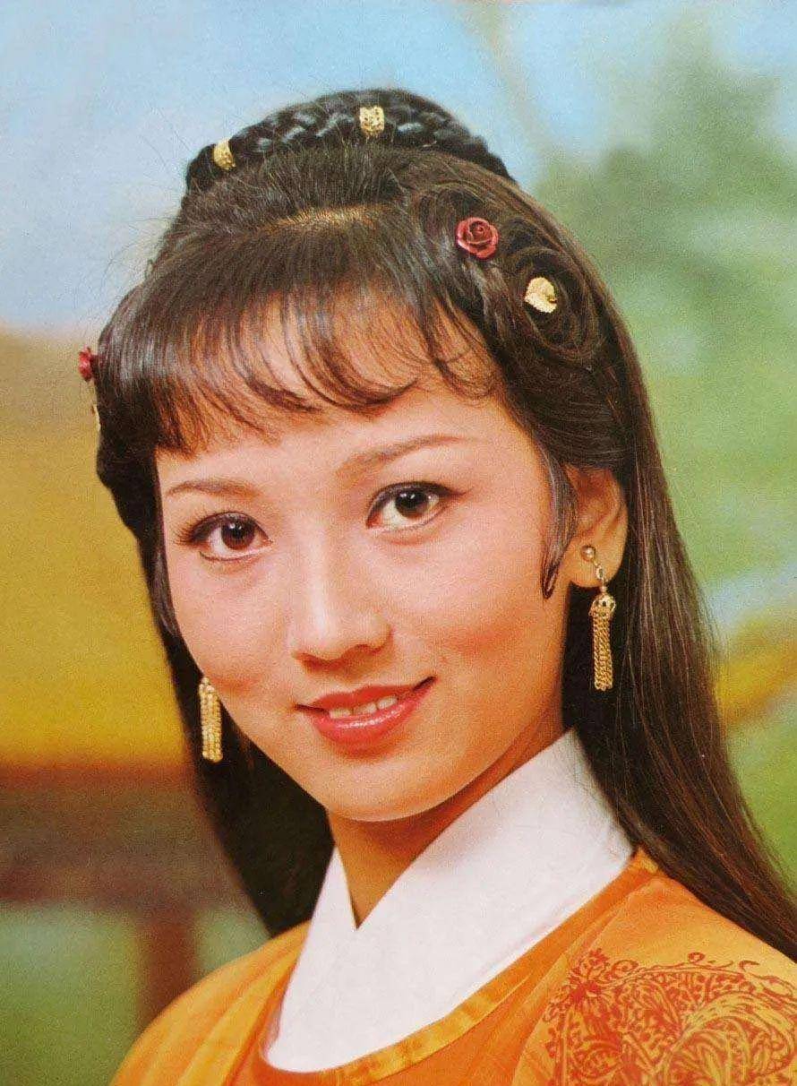 65岁赵雅芝新剧开播了!看到她的颜值,网友不淡定了_女人_天真_冯程程