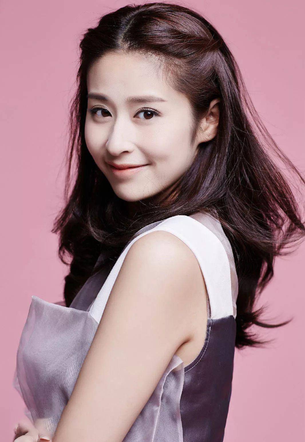 "口无遮拦"颖儿:得罪杨幂遭黄圣依忌惮,背刺刘诗诗与付辛博aa制_角色