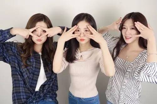 玫瑰姐 刘畅:虽然定义为美女解说,但她也并不靠颜值吃饭.